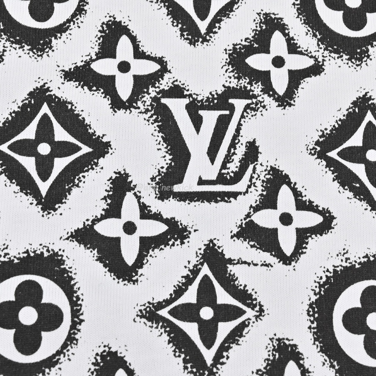 Louis Vuitton Full Print Presbyopia Logo Round Neck Short Sleeved T Shirt (2) - newkick.org